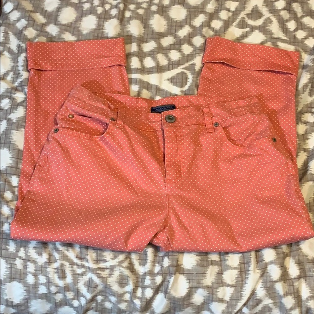 Women’s Bandolino Pink/White Capris Size 8